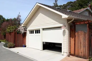 Golden Garage Door Service Carpentersville, IL 847-260-7848 - abt-cont-gr-18m
